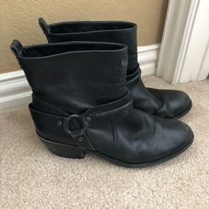 Antonio Melani Booties